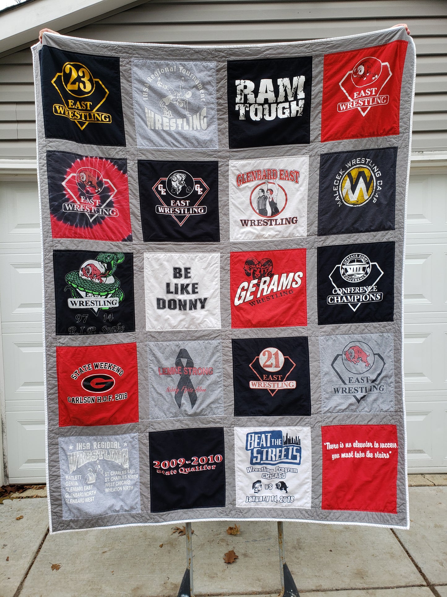 T-Shirt Quilt (Twin Size)